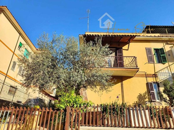 appartamento in vendita a Roma in zona Sette Bagni