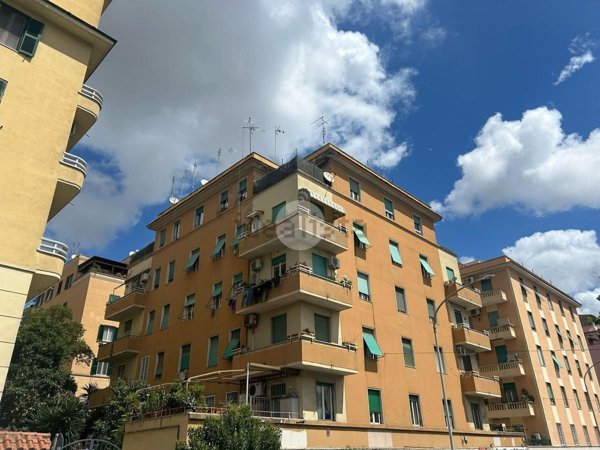 appartamento in vendita a Roma in zona Gianicolense