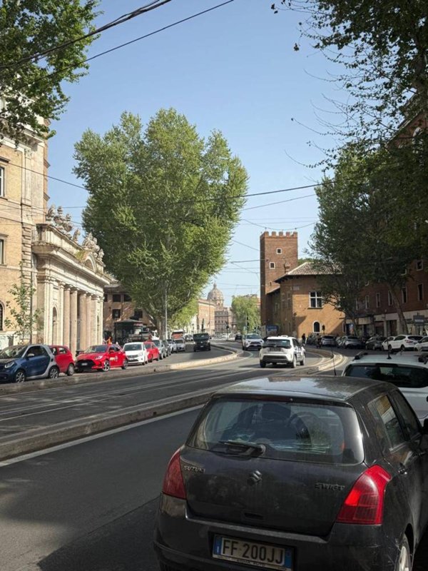 negozio in vendita a Roma in zona Trastevere