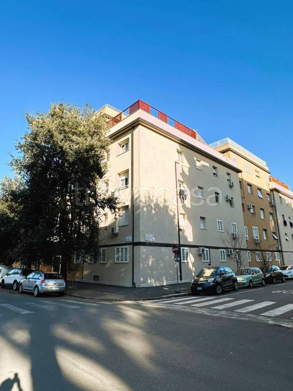 appartamento in vendita a Roma in zona Ostia