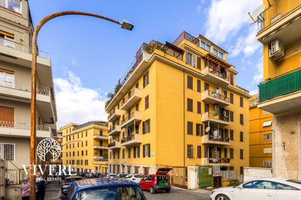 appartamento in vendita a Roma in zona Gianicolense