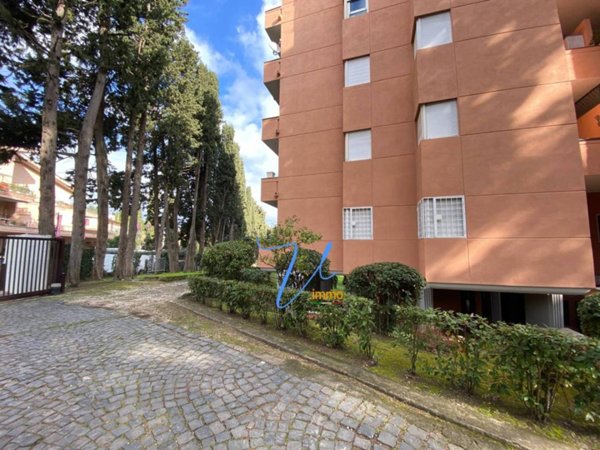 appartamento in vendita a Roma in zona Isola Farnese