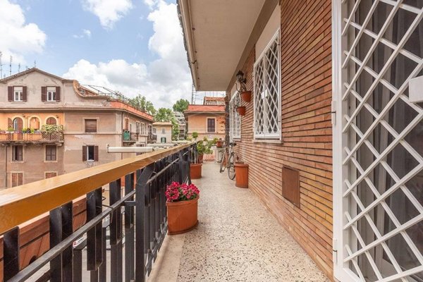 appartamento in vendita a Roma in zona Della Vittoria