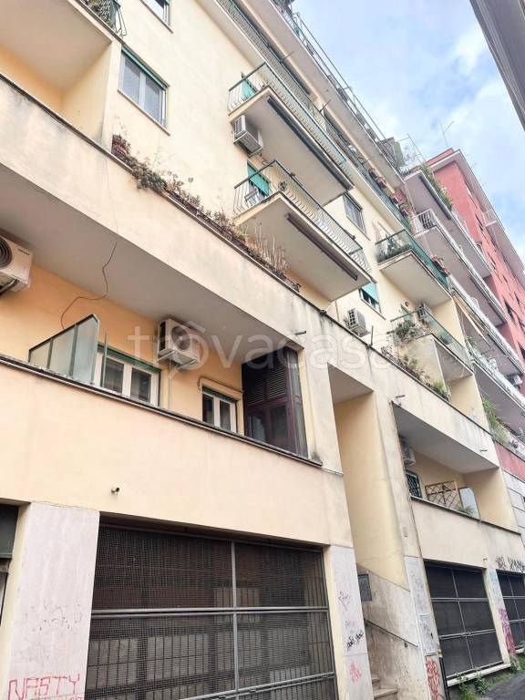 appartamento in vendita a Roma in zona Prenestino-Labicano