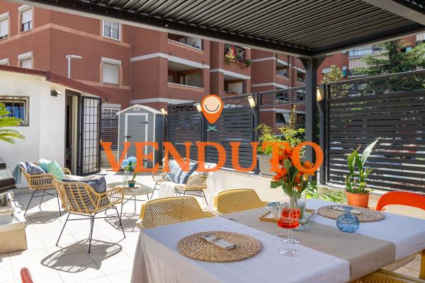 appartamento in vendita a Roma in zona Tuscolano