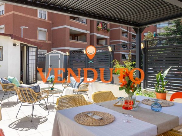 appartamento in vendita a Roma in zona Tuscolano