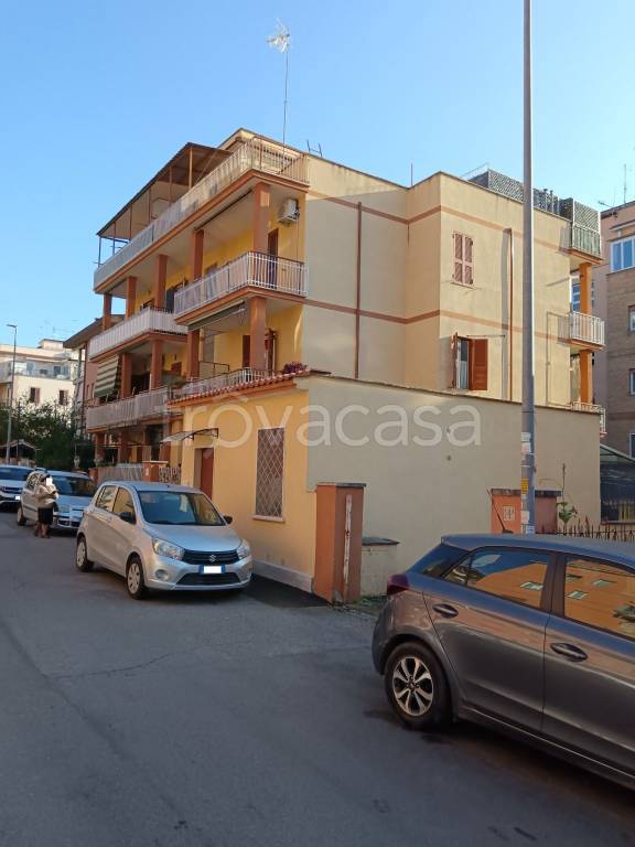appartamento in vendita a Roma in zona Primavalle