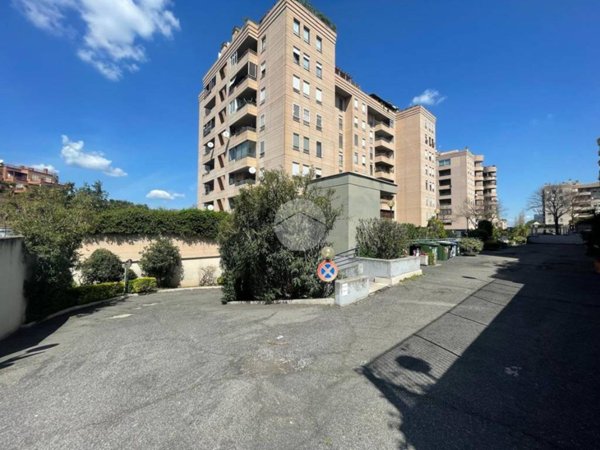 appartamento in vendita a Roma in zona Torrino