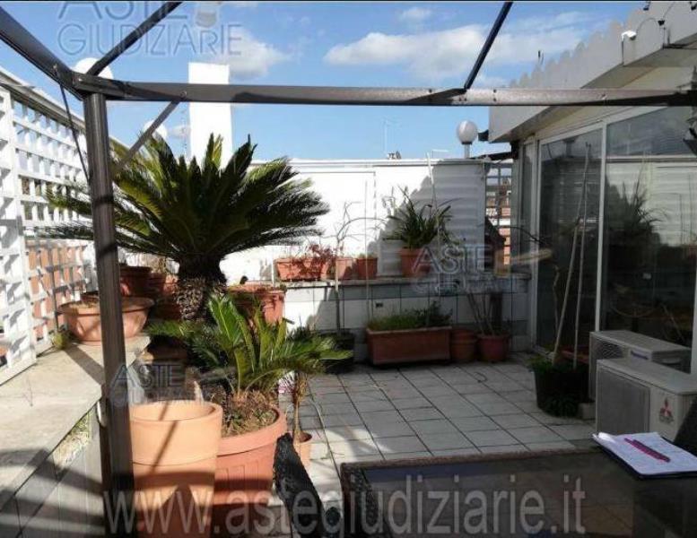 appartamento in vendita a Roma in zona Monte Sacro/Talenti