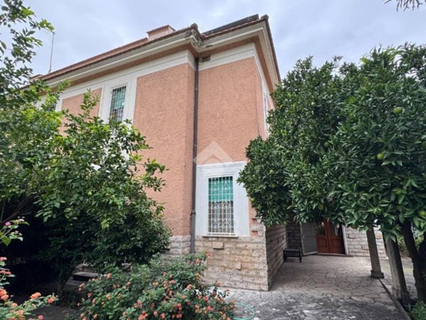casa indipendente in vendita a Roma in zona Tiburtino