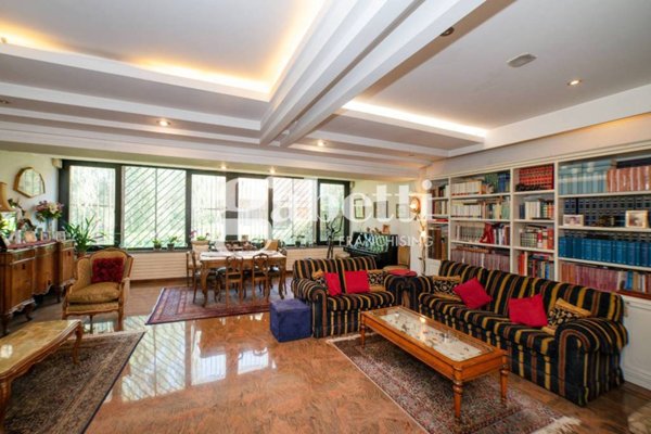 casa indipendente in vendita a Roma in zona Mostacciano