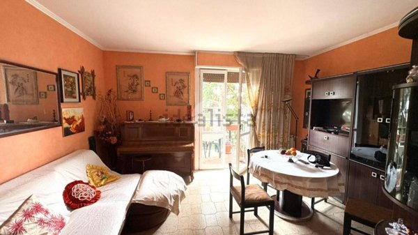 appartamento in vendita a Roma in zona Spinaceto