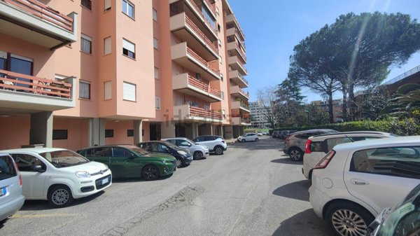 appartamento in vendita a Roma in zona Spinaceto
