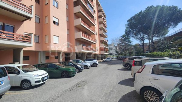 appartamento in vendita a Roma in zona Spinaceto