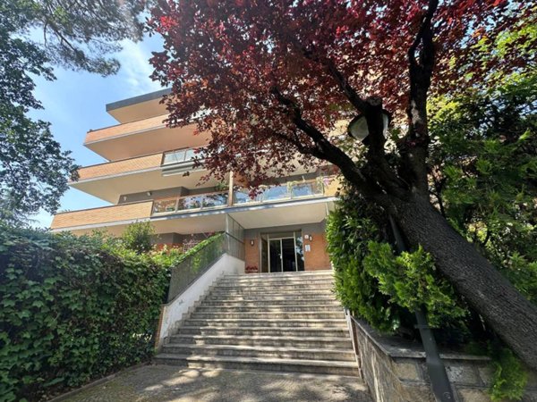 appartamento in vendita a Roma in zona Gianicolense