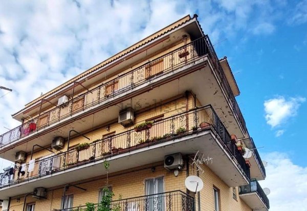 appartamento in vendita a Roma in zona Selva Candida