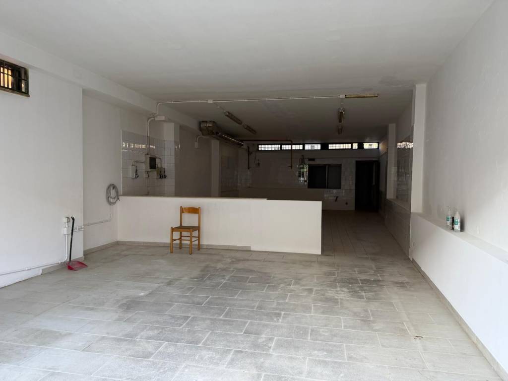 negozio in vendita a Roma in zona Prenestino-Centocelle
