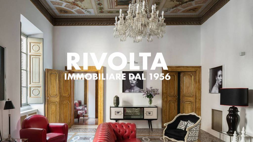 negozio in vendita a Roma in zona Trevi-Colonna