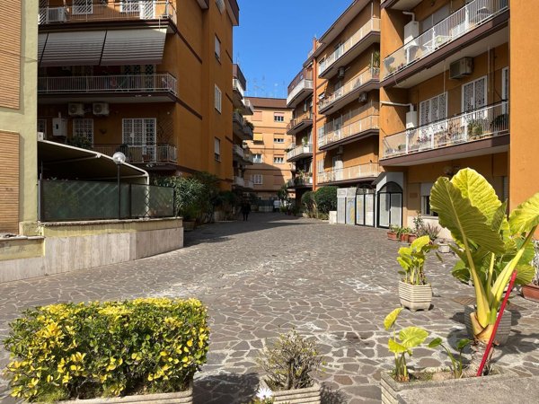 appartamento in vendita a Roma in zona Gianicolense