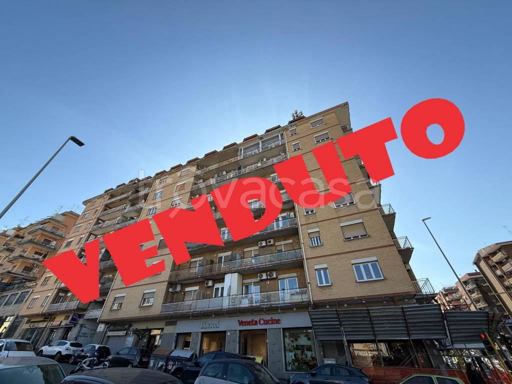 appartamento in vendita a Roma in zona Collatino