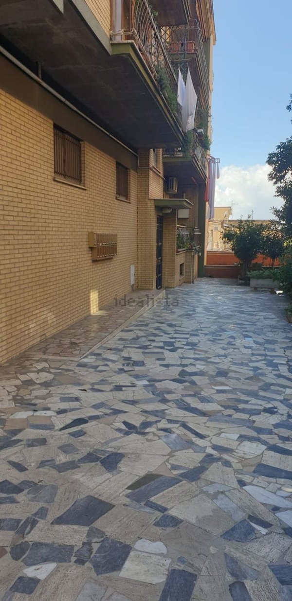 appartamento in vendita a Roma in zona Borghesiana