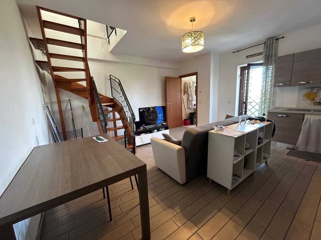 casa indipendente in vendita a Roma in zona Piana del Sole