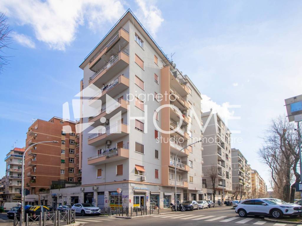 appartamento in vendita a Roma in zona Prenestino-Centocelle