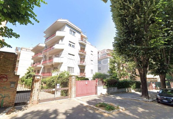 appartamento in vendita a Roma in zona Giuliano Dalmata
