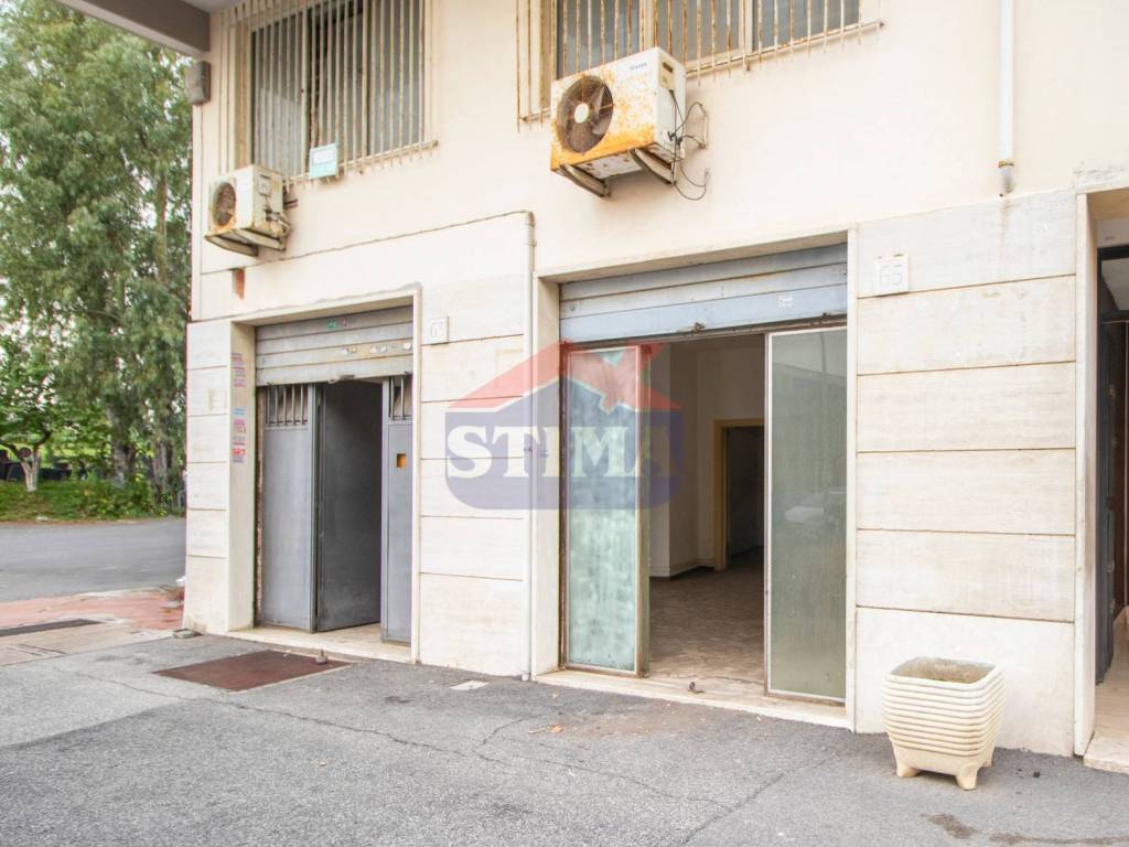 negozio in vendita a Roma in zona Prenestino-Centocelle