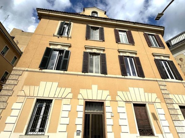 appartamento in vendita a Roma in zona Ostiense