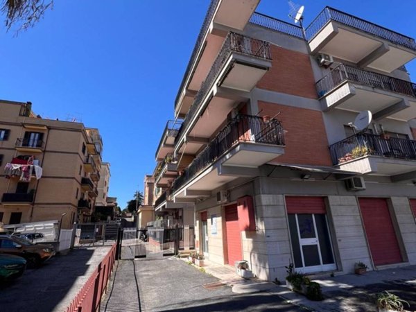 appartamento in vendita a Roma in zona Tor Vergata/Torrenova