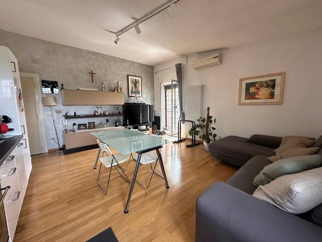appartamento in vendita a Roma in zona Grottarossa