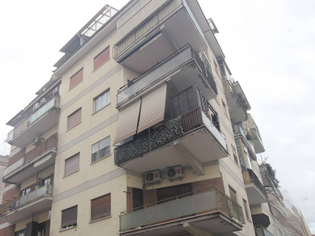 appartamento in vendita a Roma in zona Torre Maura