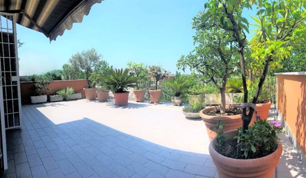 appartamento in vendita a Roma in zona Appio Latino
