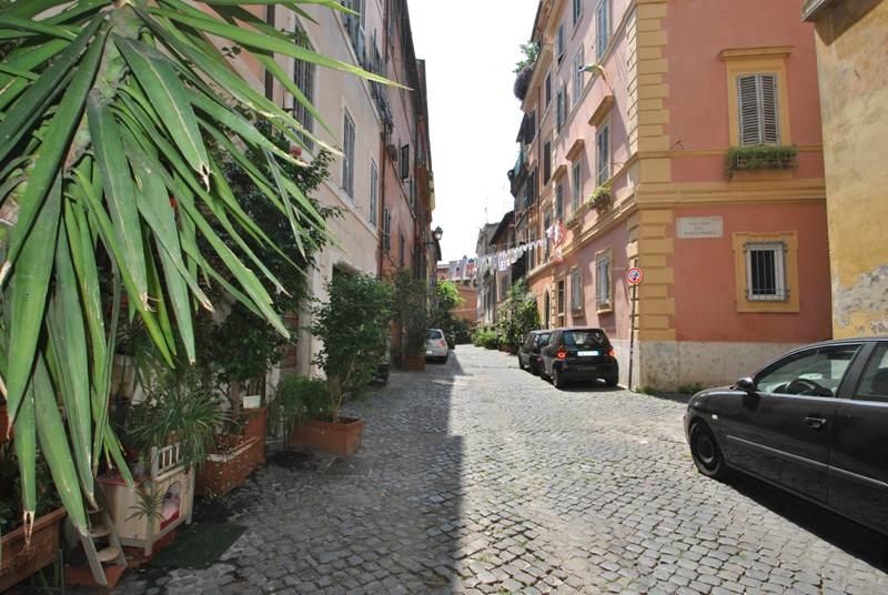 appartamento in vendita a Roma in zona Trastevere