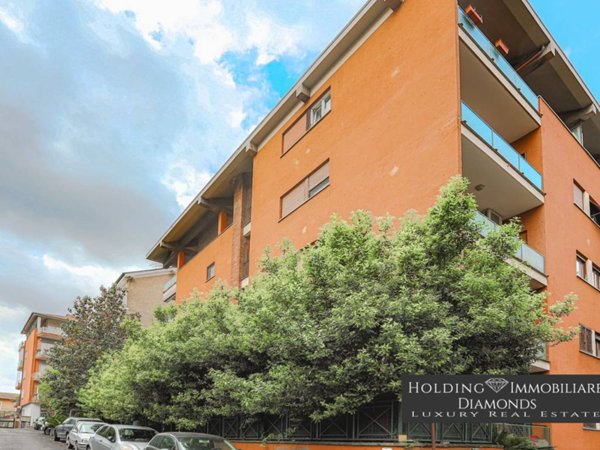 appartamento in vendita a Roma in zona Tor di Quinto