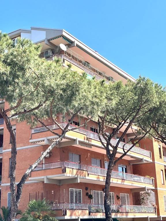appartamento in vendita a Roma in zona Portuense
