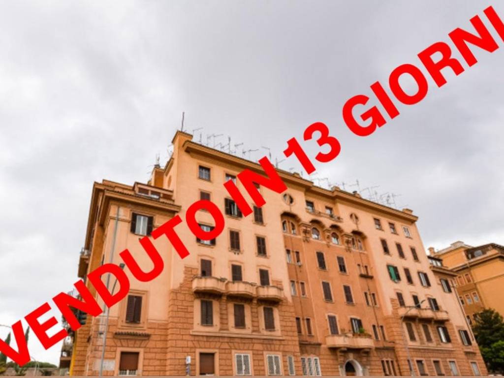 appartamento in vendita a Roma in zona Tuscolano