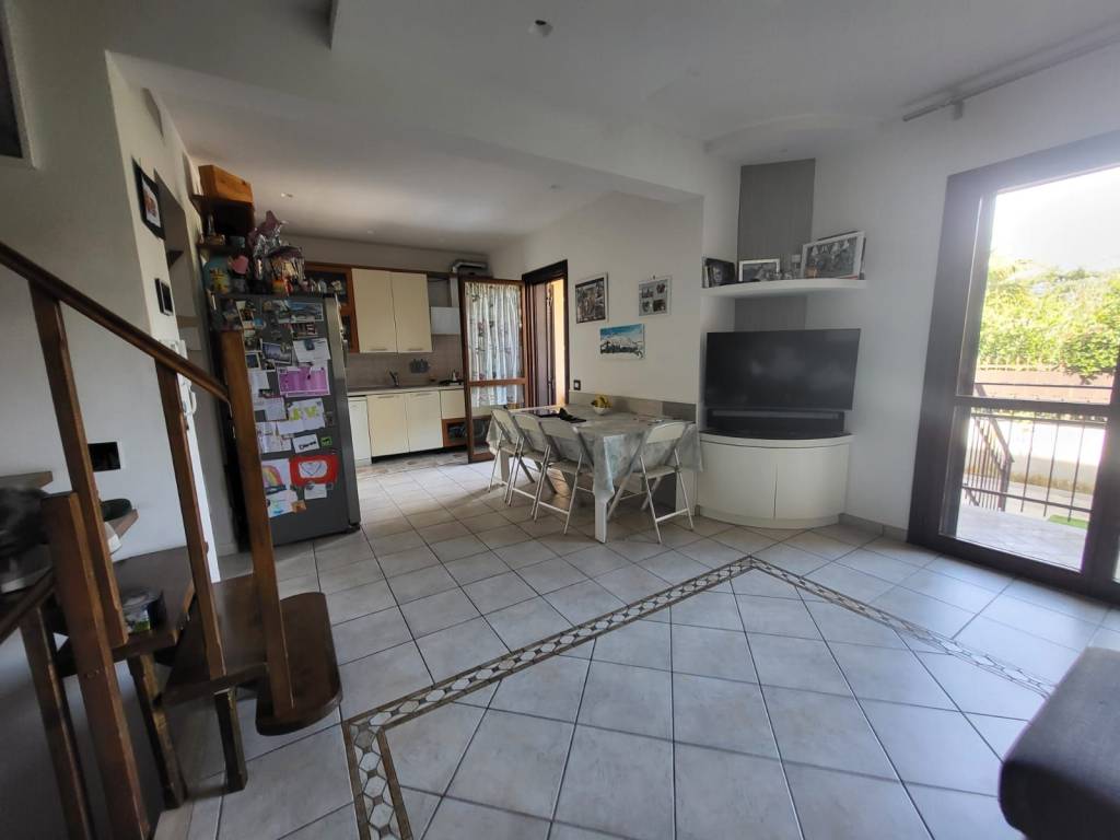 casa indipendente in vendita a Roma in zona Giardini di Corcolle