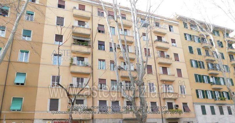 appartamento in vendita a Roma in zona Della Vittoria