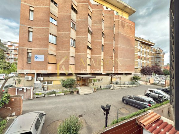 appartamento in vendita a Roma in zona Prenestino-Labicano