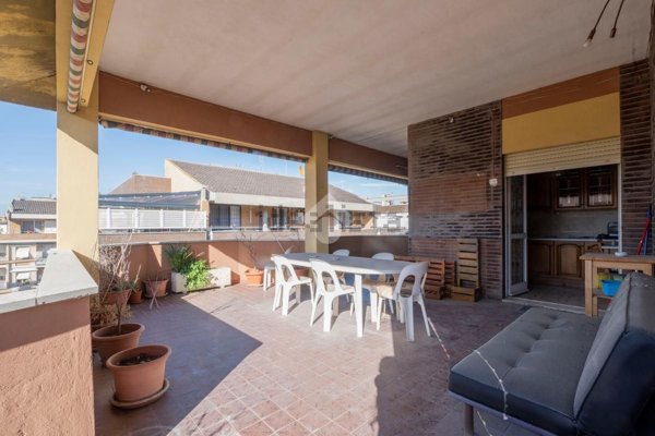 appartamento in vendita a Roma in zona Ostia