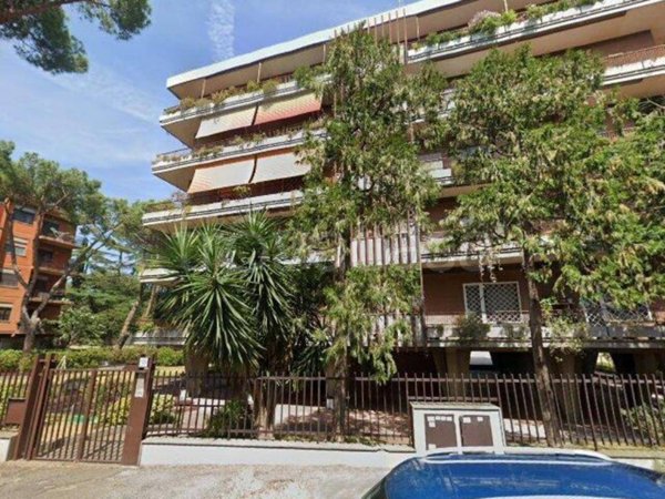 appartamento in vendita a Roma in zona Mostacciano