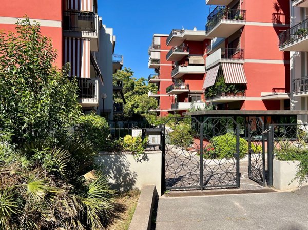 appartamento in vendita a Roma in zona Giuliano Dalmata