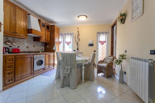 appartamento in vendita a Roma in zona Castel di Leva