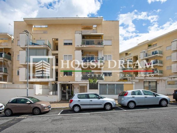 appartamento in vendita a Roma in zona Trastevere