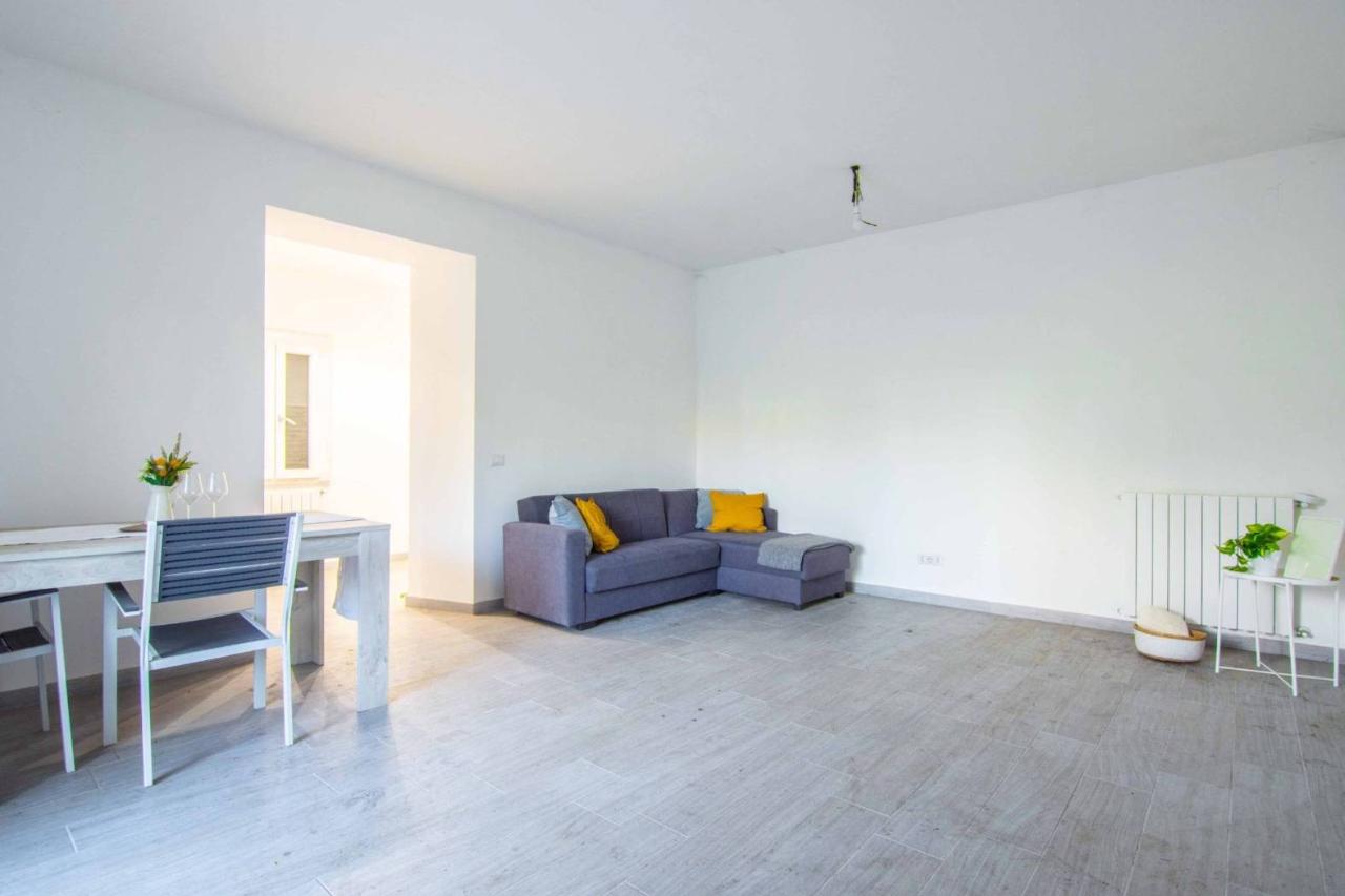 appartamento in vendita a Roma in zona Torre Gaia