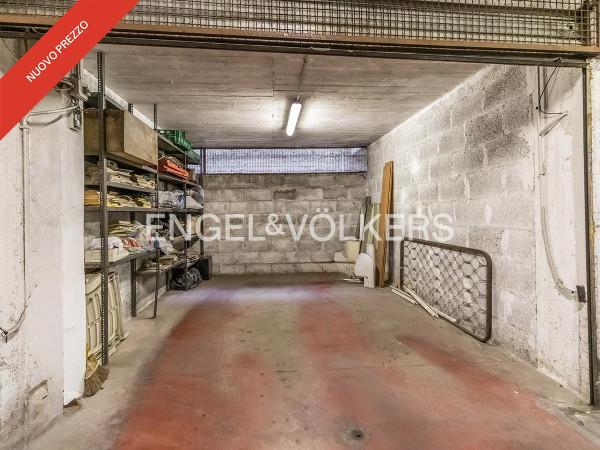 negozio in vendita a Roma in zona Don Bosco