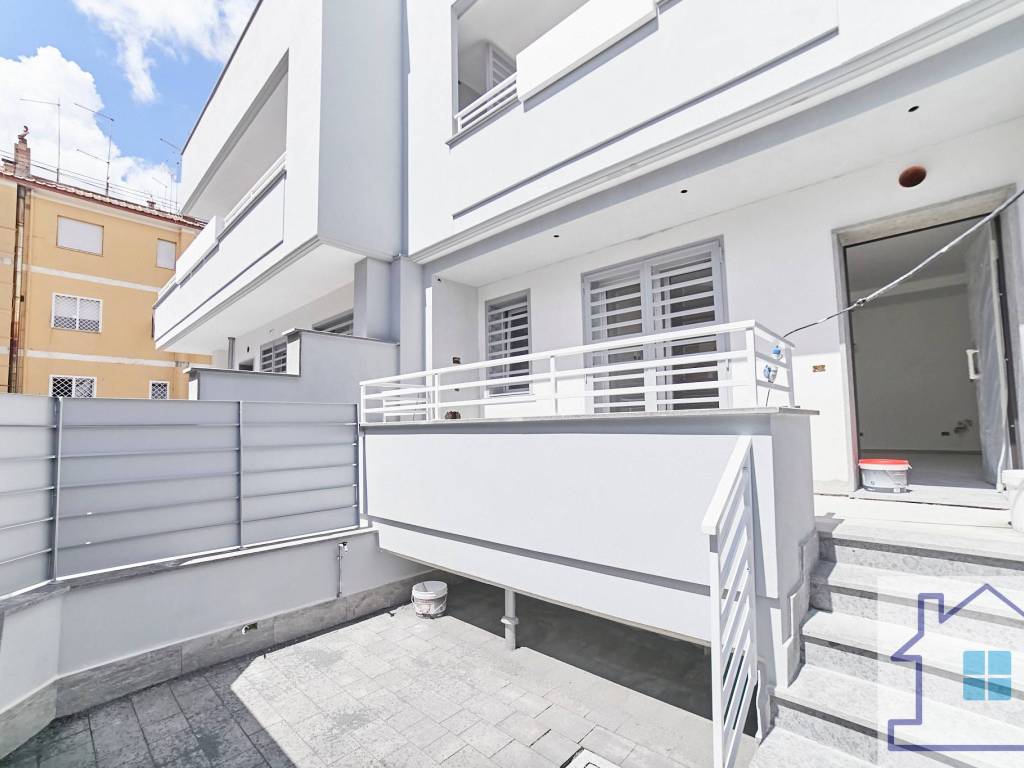 appartamento in vendita a Roma in zona Tor Bella Monaca