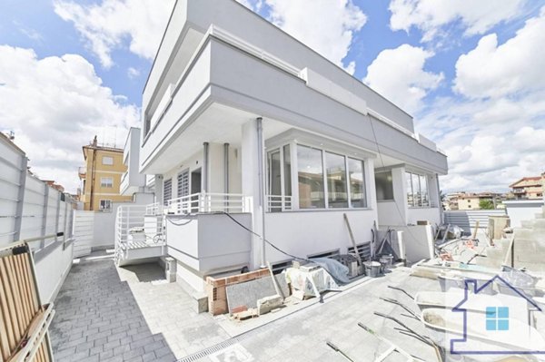 casa indipendente in vendita a Roma in zona Tor Bella Monaca